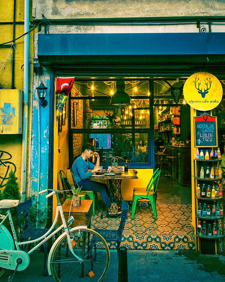 Ağustos Cafe Antika