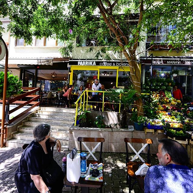 Fabrika Coffee & Bakery