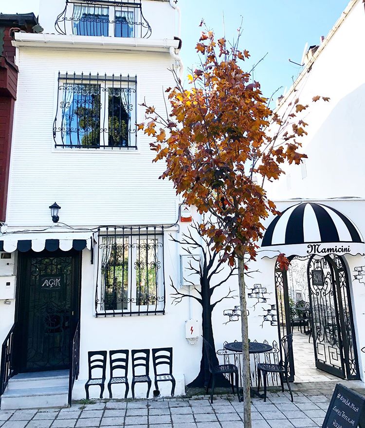 Mamicini Cafe